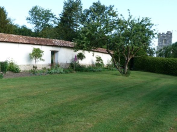 Garden Cob Wall